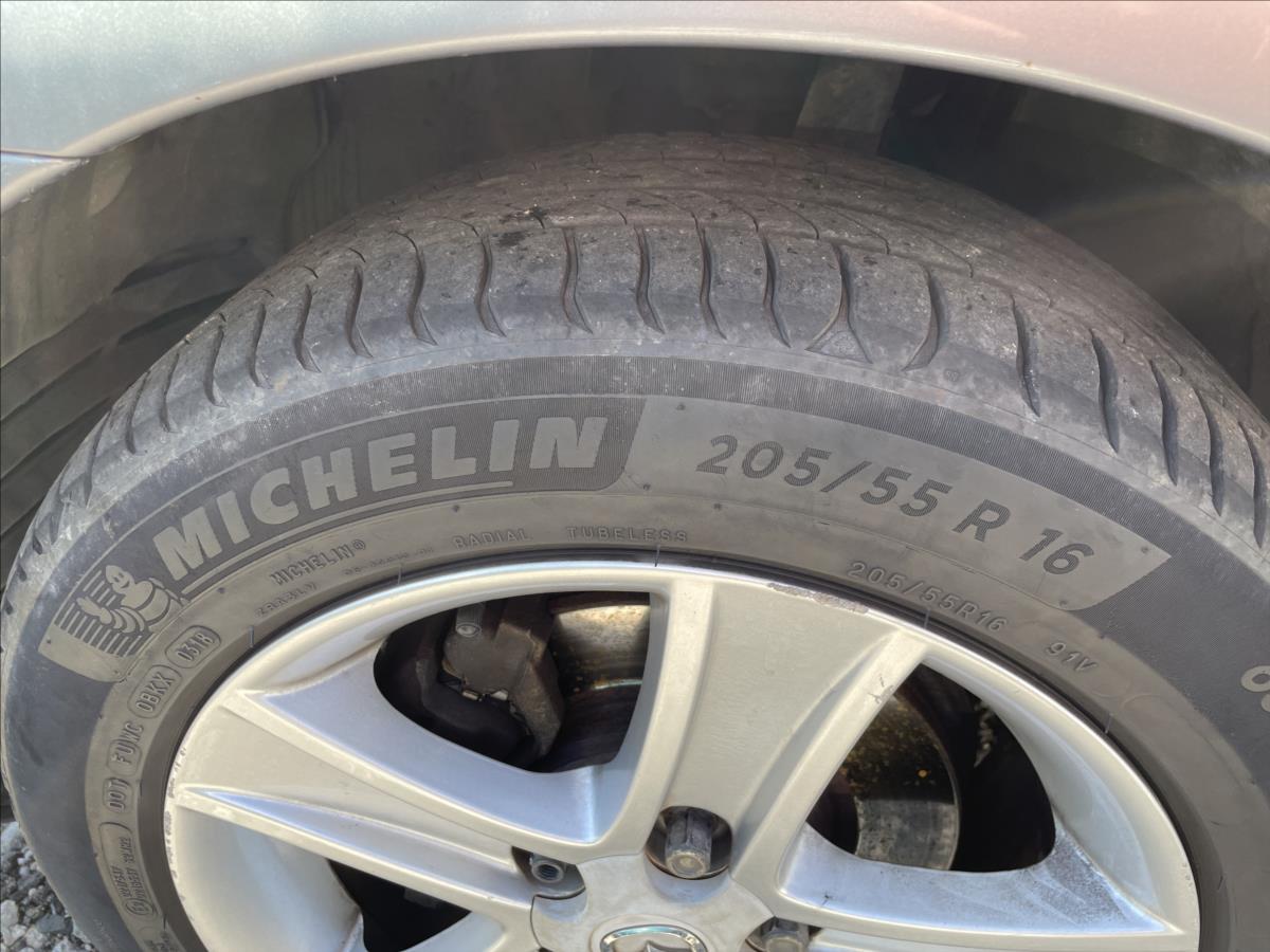 Mazda 6 Hatchback 2,0 l 105 kw