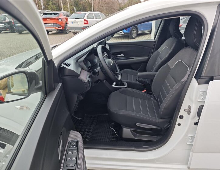 Dacia Sandero Hatchback 999,0 67 kw