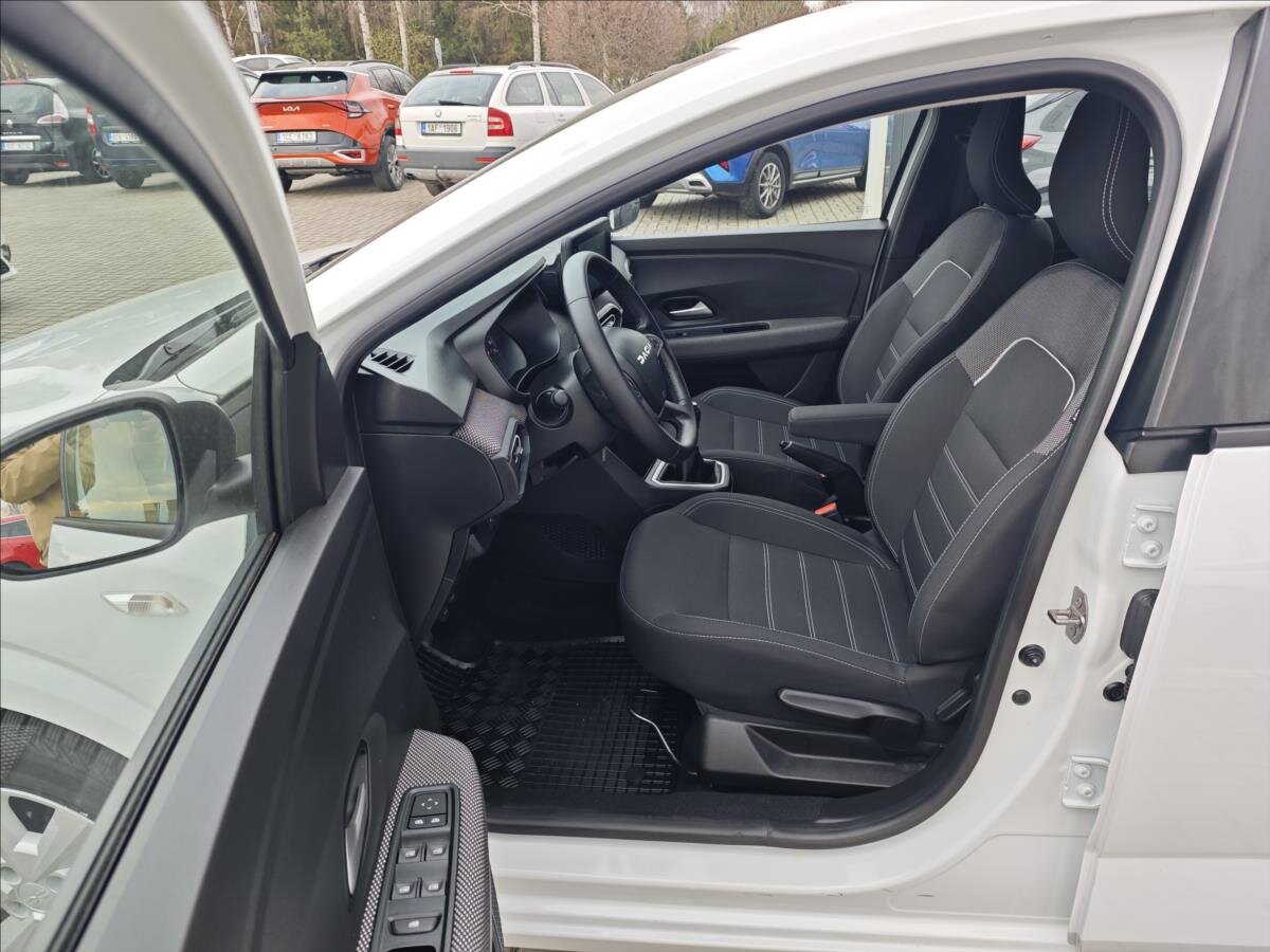 Dacia Sandero Hatchback 999,0 67 kw