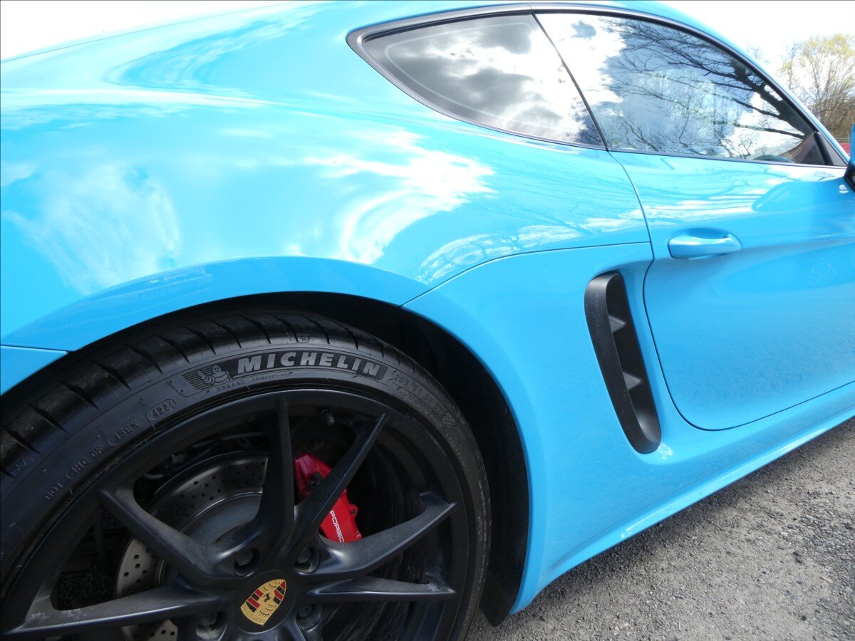 Porsche Cayman Kupé 2,5 l 257 kw