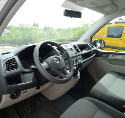 Volkswagen Transporter 9