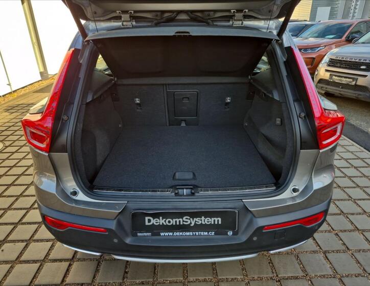 Volvo XC40 11