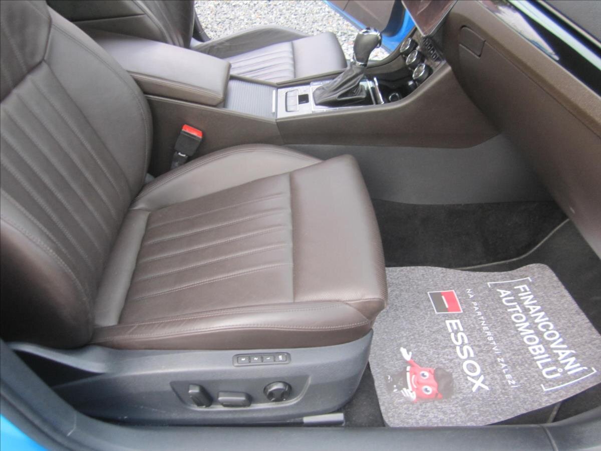 Škoda Superb Liftback 2,0 l 200 kw