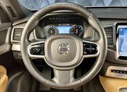 Volvo XC90 13