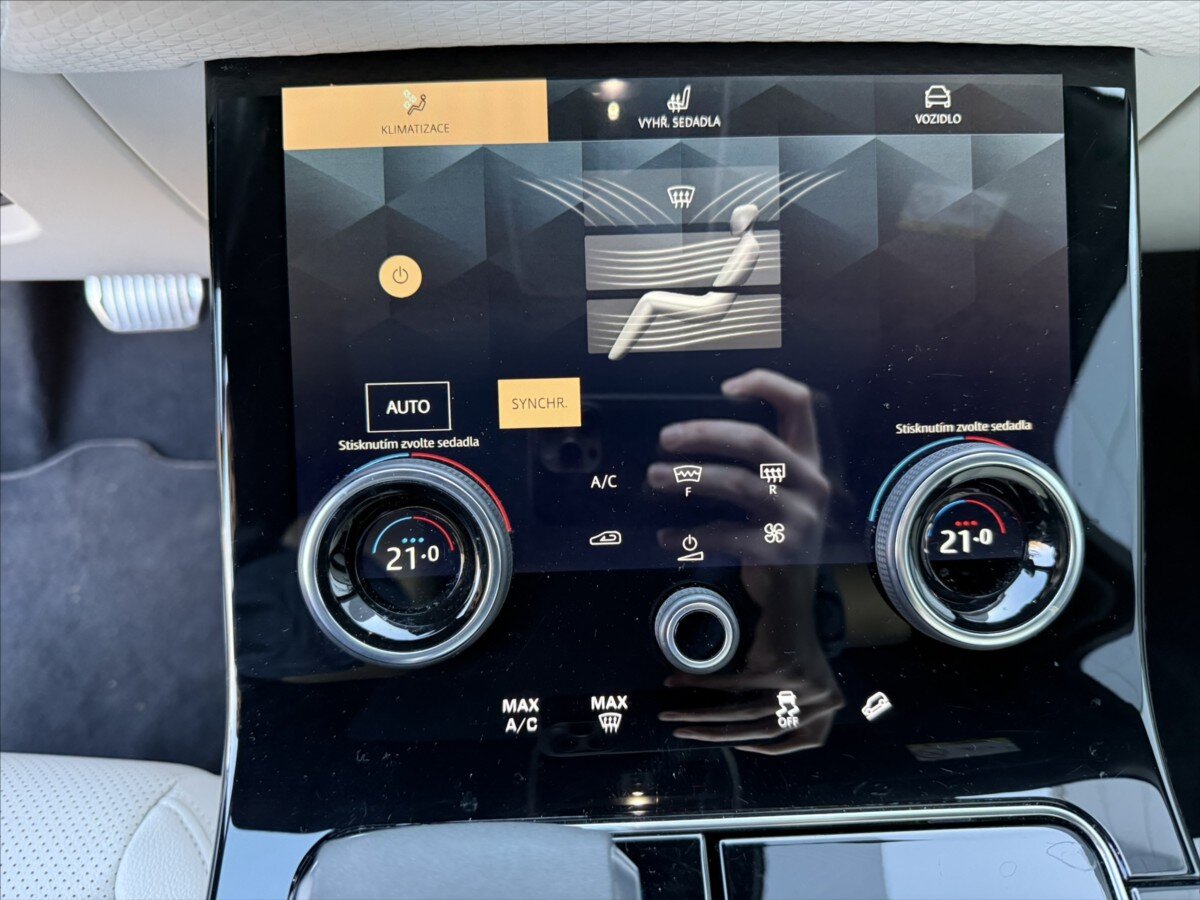 Land Rover Range Rover Velar SUV / Terénní 2,0 l 184 kw