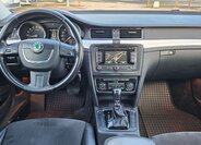 Škoda Superb 9