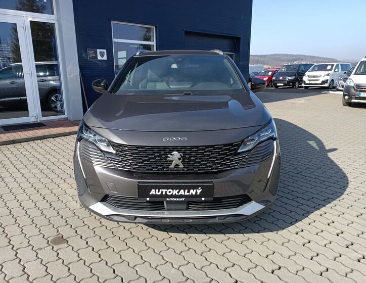 Peugeot 5008 SUV / Terénní 1,5 l 96 kw