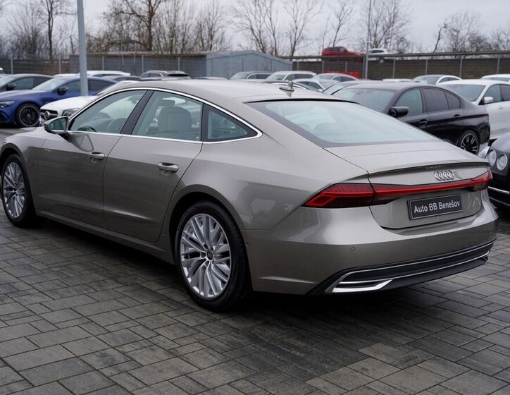 Audi A7 Sedan 3,0 l 210 kw