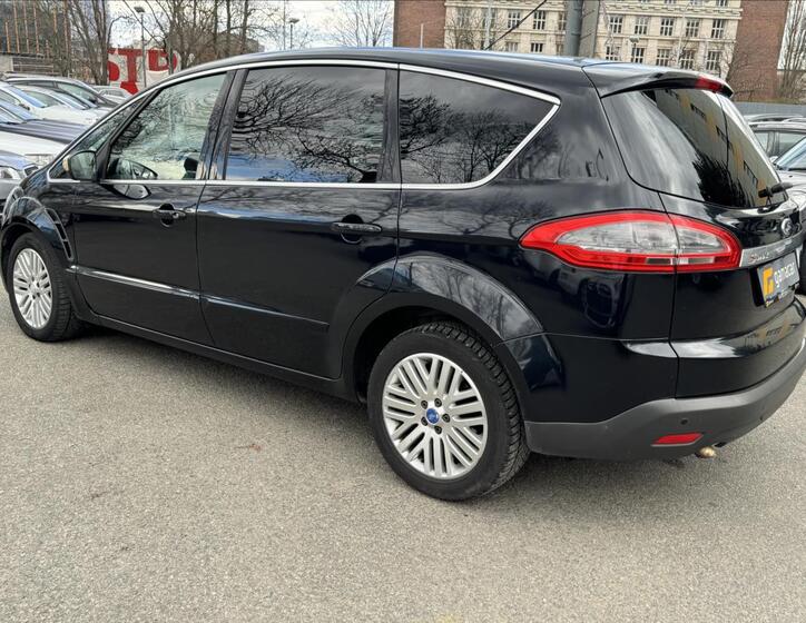 Ford S-MAX 6