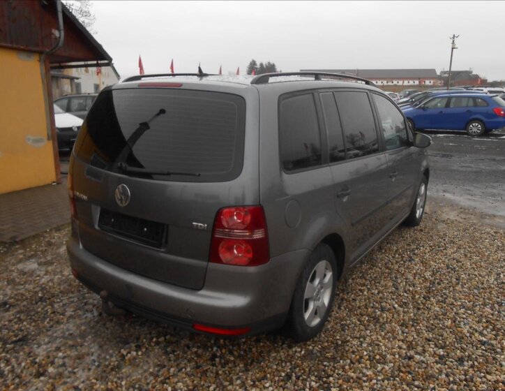 Volkswagen Touran MPV 1,9 l 66 kw