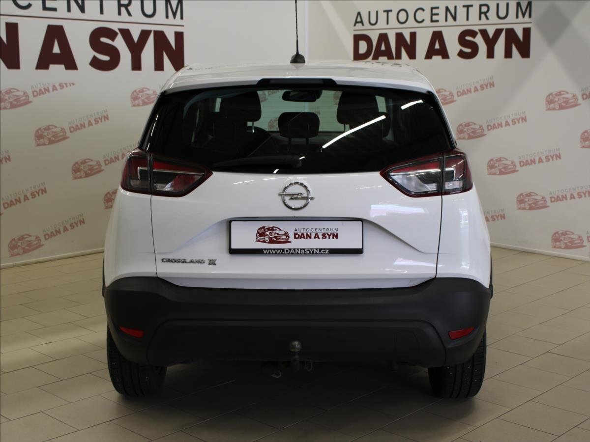 Opel Crossland X SUV / Terénní 1,2 l 61 kw