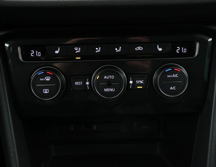 Volkswagen Tiguan SUV / Terénní 1,4 l 92 kw