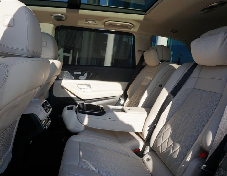 Mercedes-Benz GLS SUV / Terénní 4,0 l 450 kw