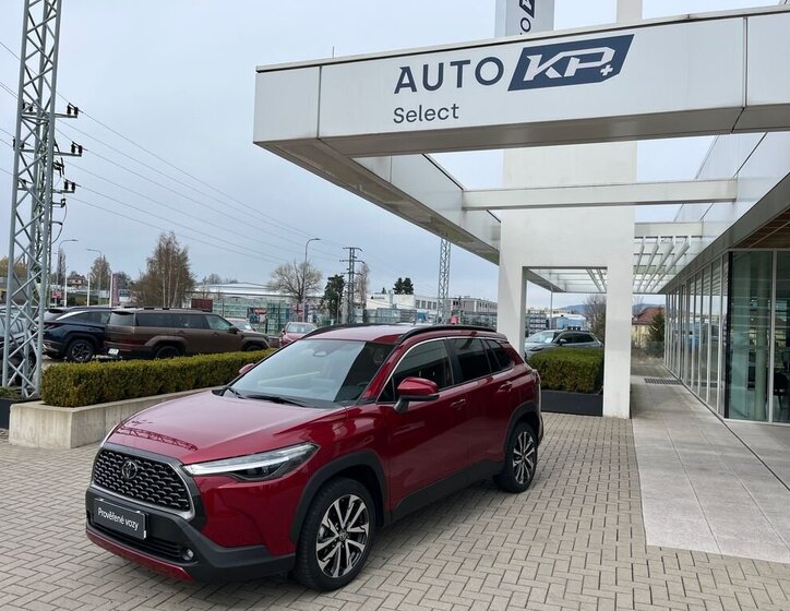 Toyota Corolla Cross SUV / Terénní 1,8 l 72 kw