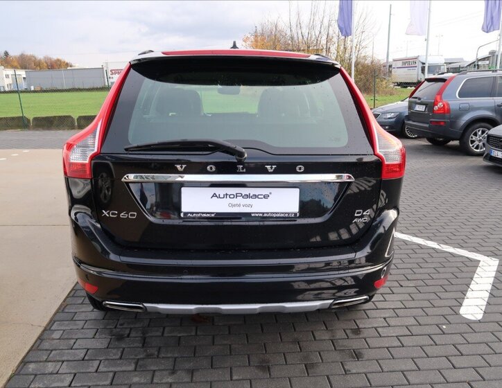 Volvo XC60 6