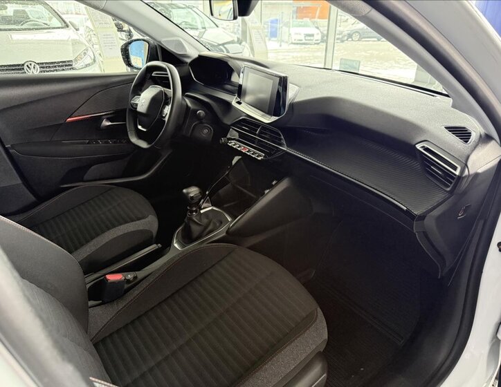 Peugeot 208 Hatchback 1,2 l 74 kw