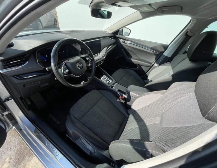 Škoda Octavia Kombi 1,4 l 150 kw