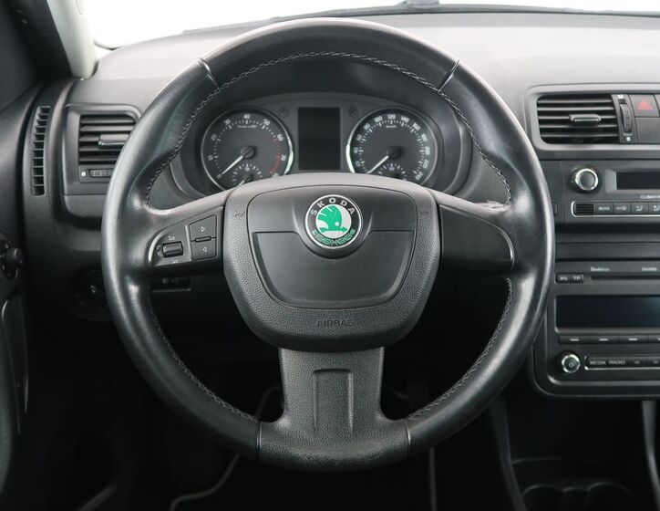 Škoda Roomster 14