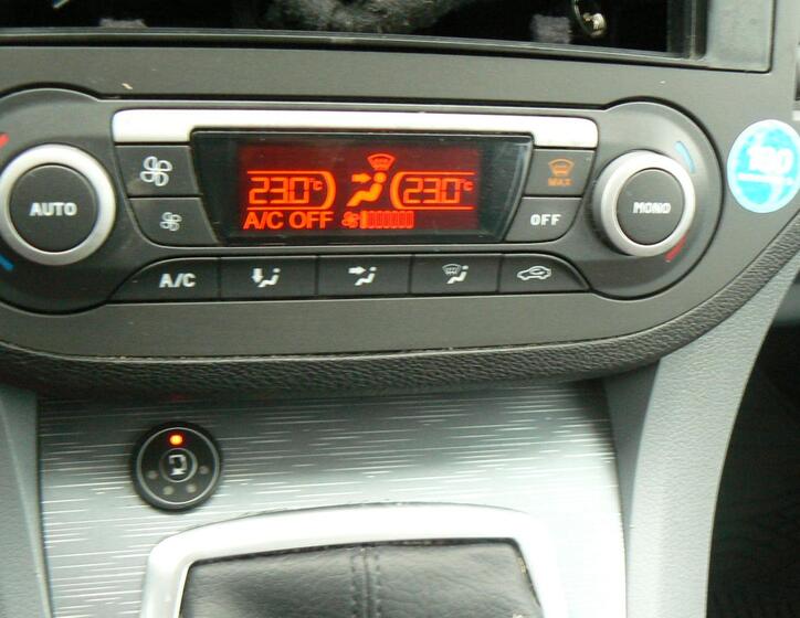 Ford C-MAX MPV 2,0 l 107 kw