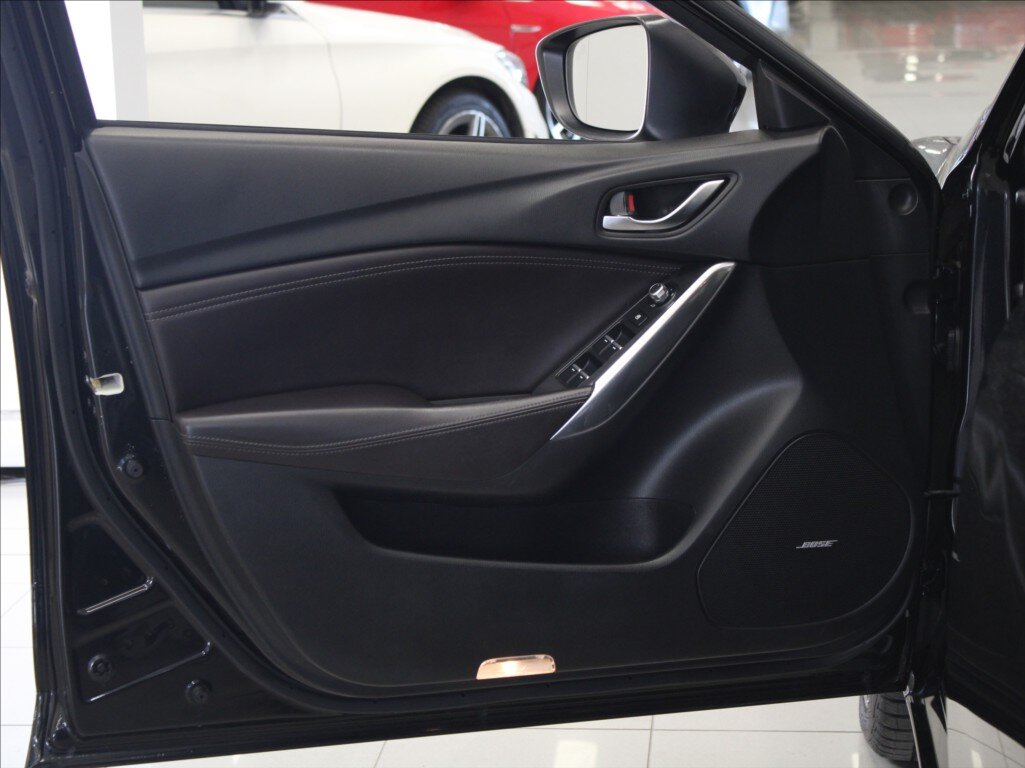 Mazda 6 Sedan / Limuzína 2,2 l 129 kw