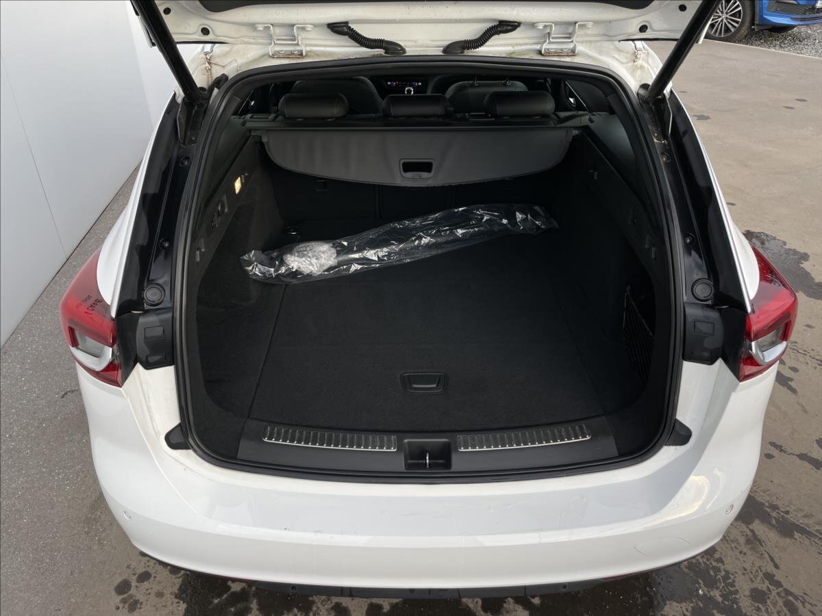 Opel Insignia Kombi 1,5 l 90 kw