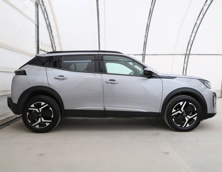 Peugeot 2008 SUV / Terénní 1,2 l 74 kw