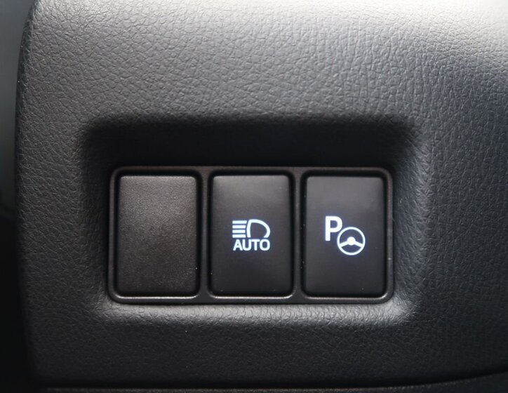 Toyota C-HR Hatchback 2,0 l 112 kw