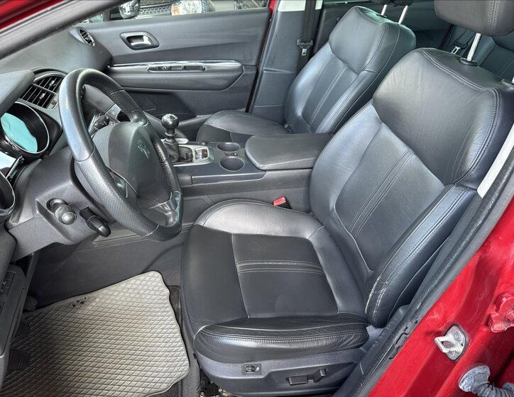 Peugeot 3008 MPV 1,6 l 115 kw