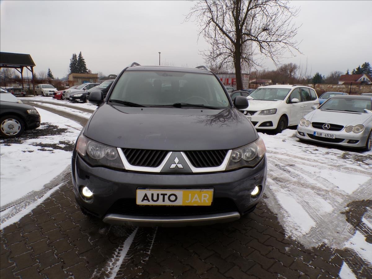 Mitsubishi Outlander Kombi 2,4 l 125 kw
