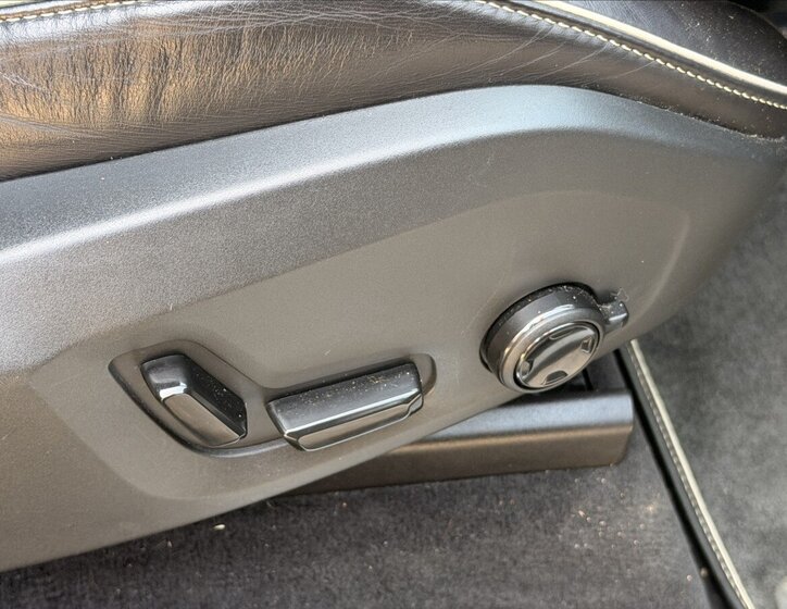 Volvo XC90 SUV / Terénní 2,0 l 173 kw