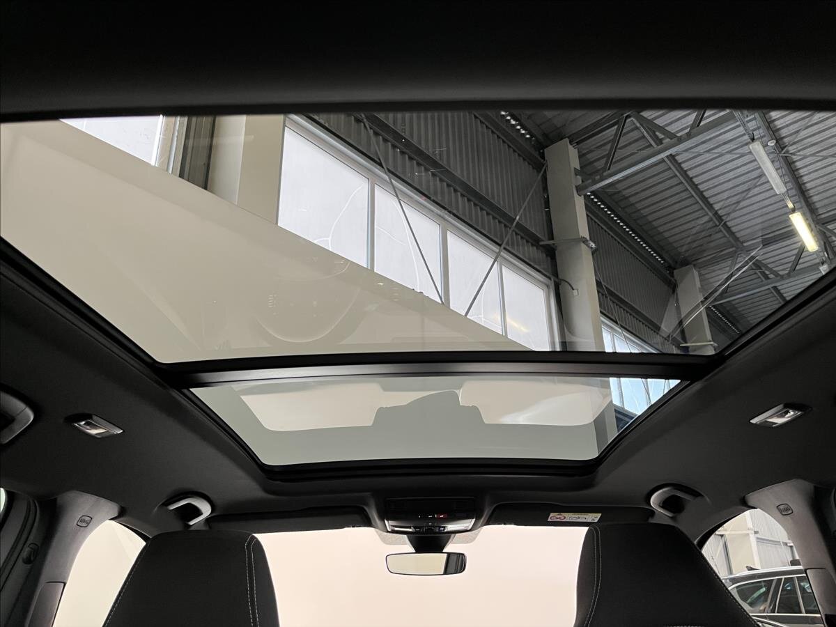 Škoda Karoq SUV 1,5 l 110 kw