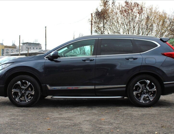 Honda CR-V 8