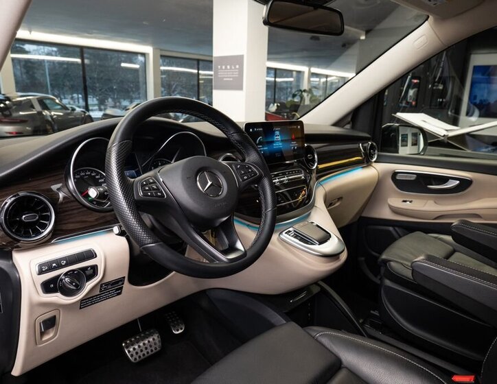 Mercedes-Benz Třídy V 5