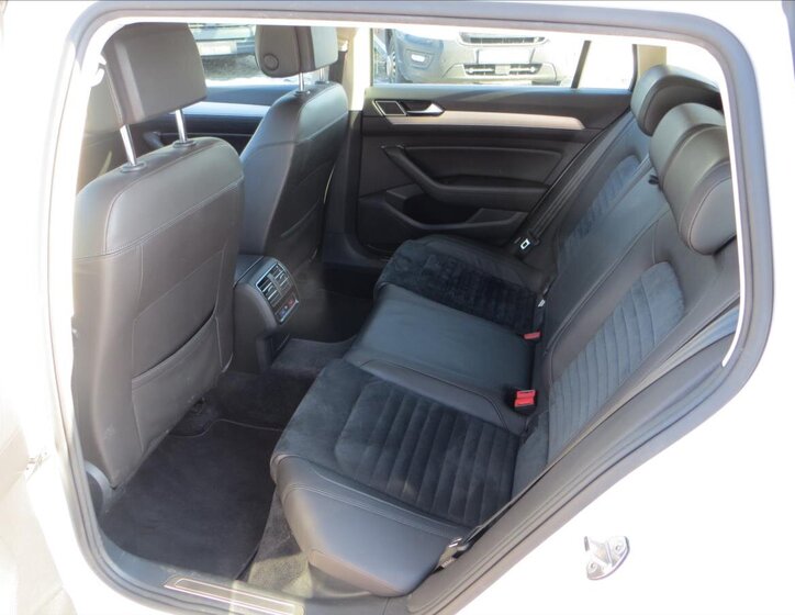 Volkswagen Passat Kombi 2,0 l 140 kw