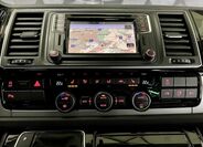 Volkswagen Caravelle 17