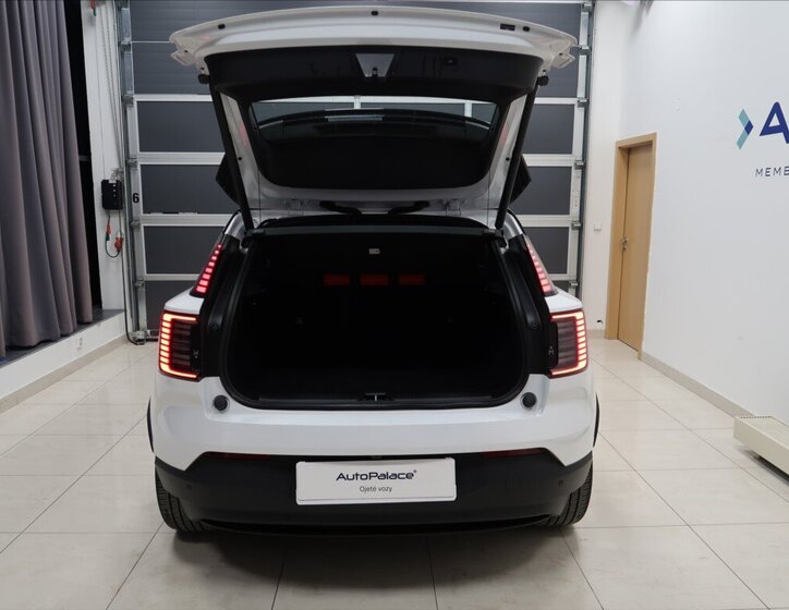 Volvo EX30 Hatchback 0,0 200 kw