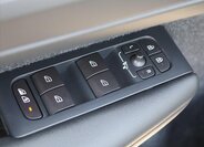 Volvo XC40 SUV / Terénní 2,0 l 140 kw