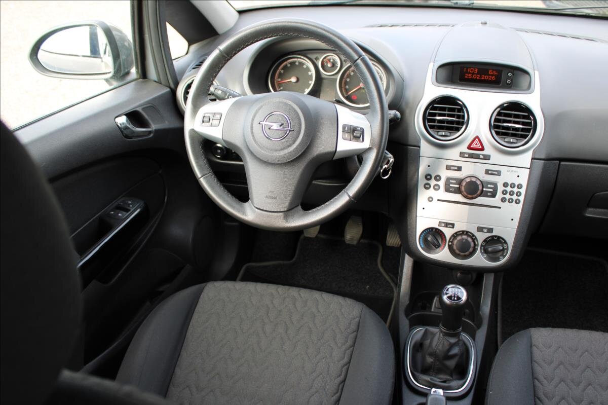 Opel Corsa Hatchback 1,4 l 64 kw