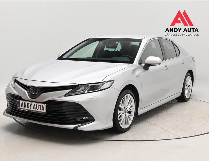 Toyota Camry Sedan / Limuzína 2,5 l 160 kw