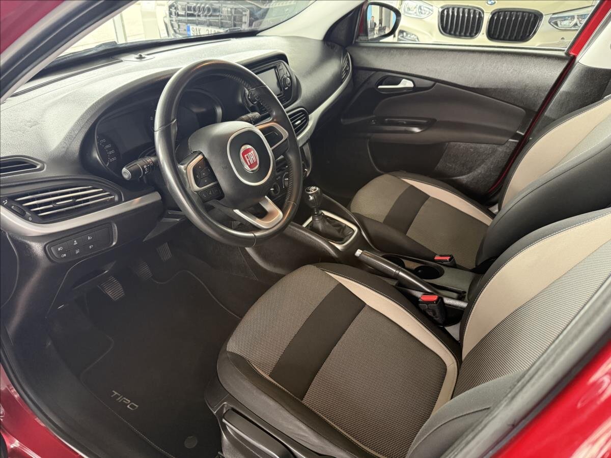 Fiat Tipo Sedan / Limuzína 1,4 l 70 kw