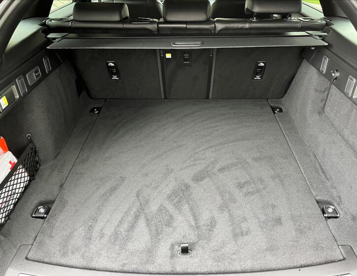 Land Rover Range Rover Velar 5