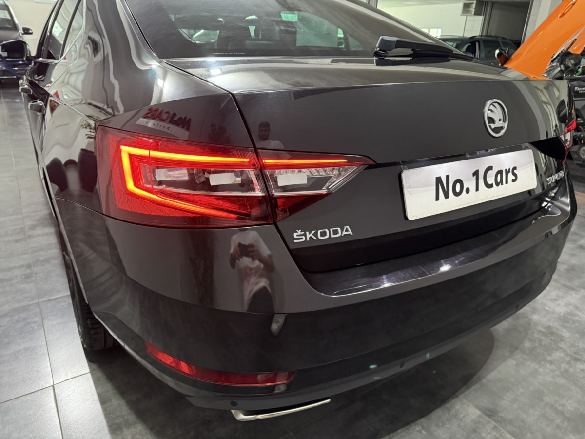 Škoda Superb