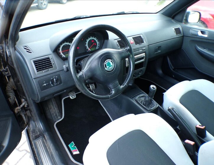 Škoda Fabia Hatchback 1,9 l 96 kw