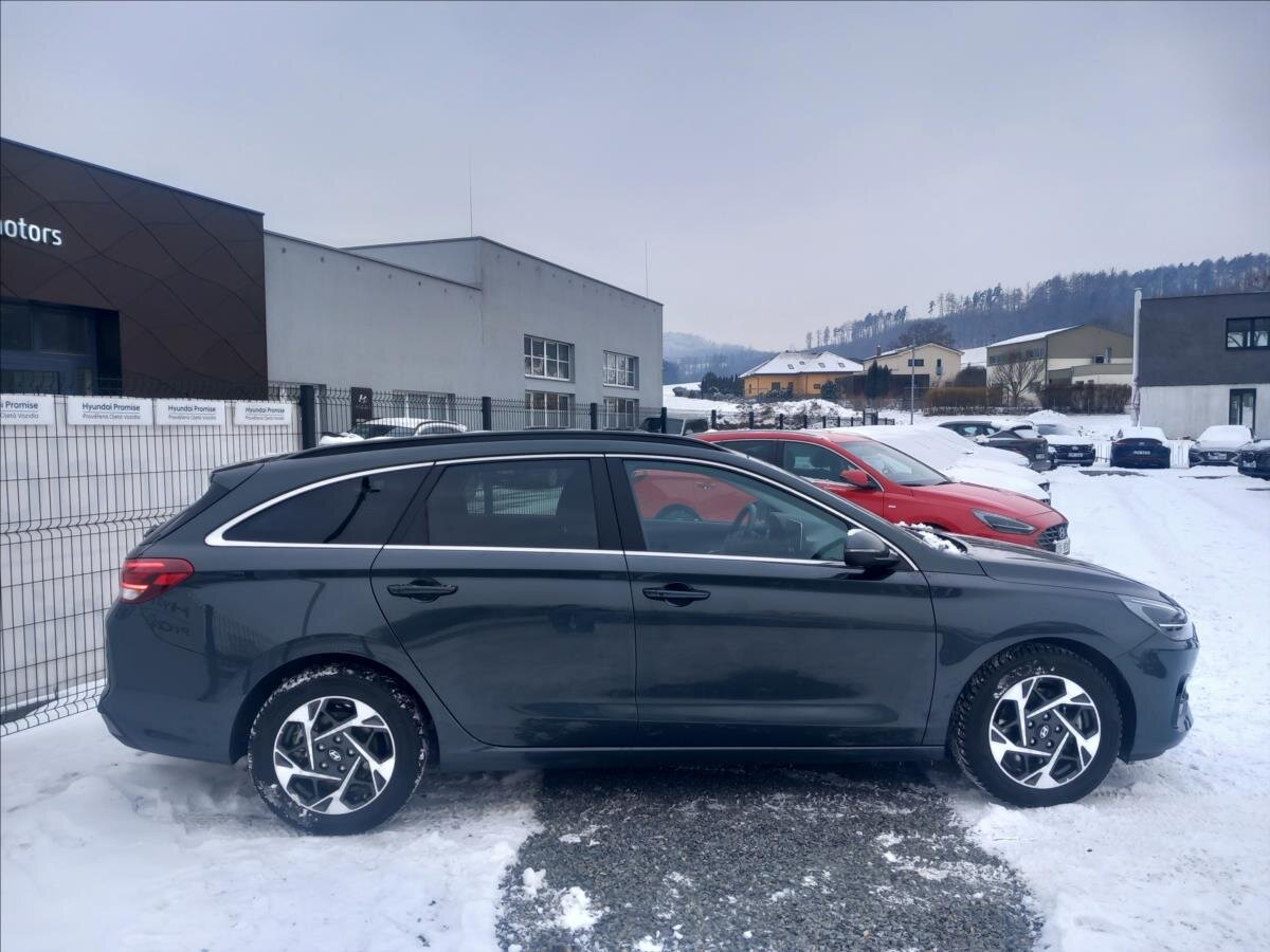 Hyundai i30 Kombi 998,0 73 kw