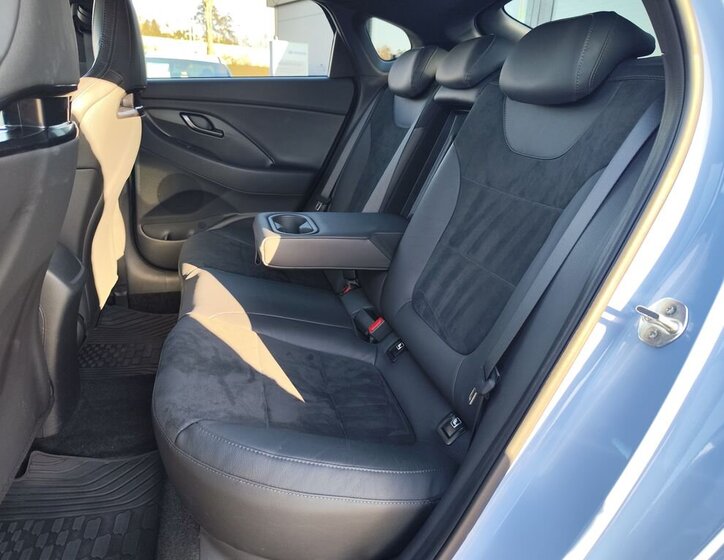 Hyundai i30 Liftback 2,0 l 206 kw