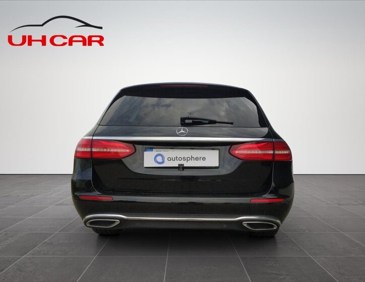 Mercedes-Benz Třídy E 6