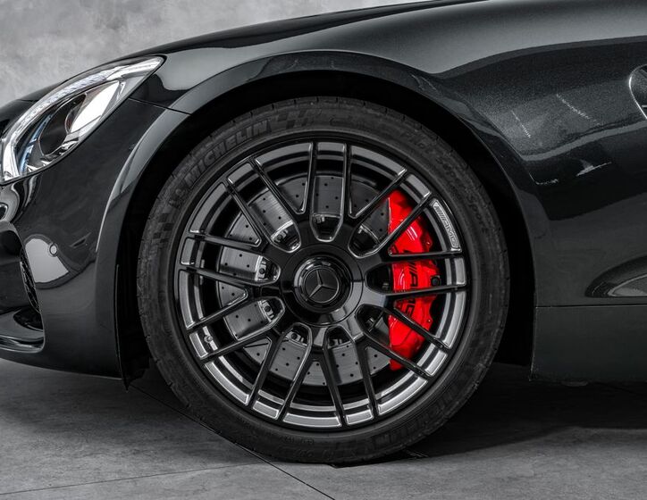 Mercedes-Benz AMG GT 2