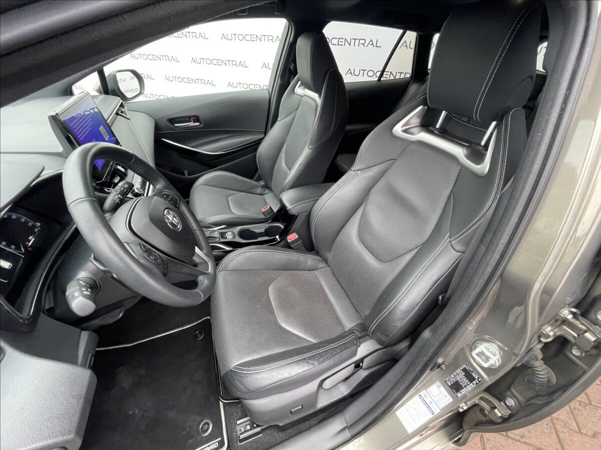 Toyota Corolla Kombi 2,0 l 112 kw