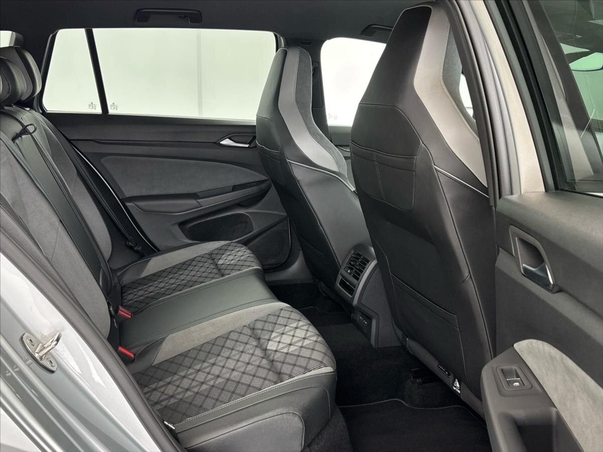 Volkswagen Golf Kombi 1,5 l 110 kw