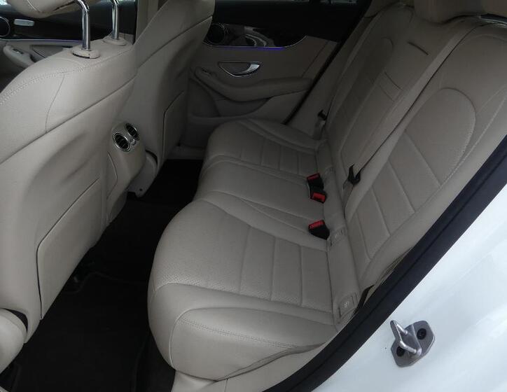 Mercedes-Benz GLC 19